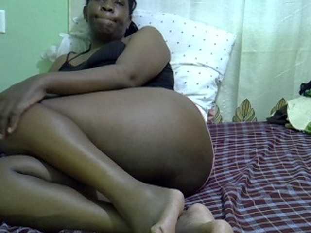 Sexxydivey1's BongaCams show and profile