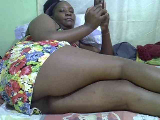 Sexxydivey1 Live Webcam on BongaCams