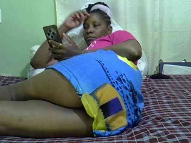 Sexxydivey1 Live Webcam on BongaCams