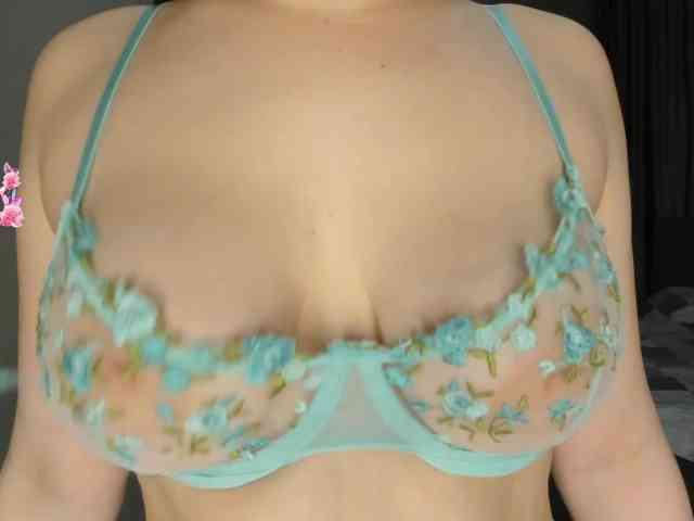Alice-Bless webcam