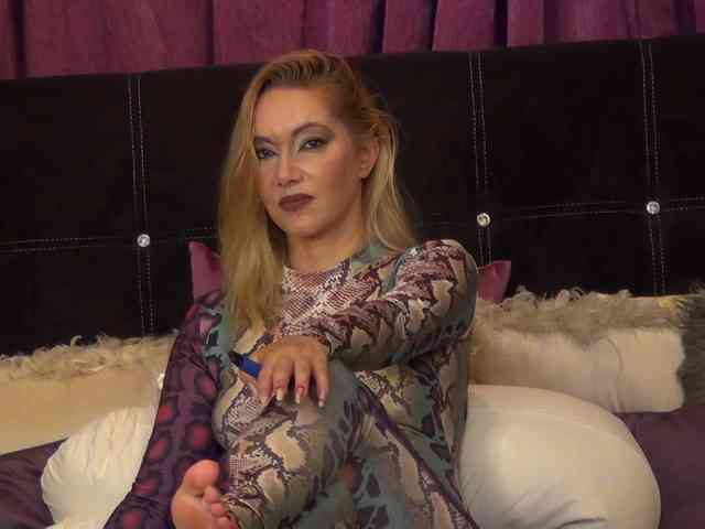 NicoleSinn webcam