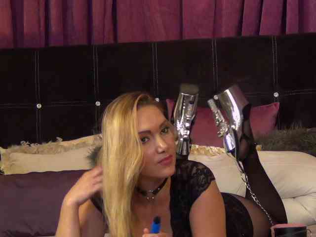 NicoleSinn webcam