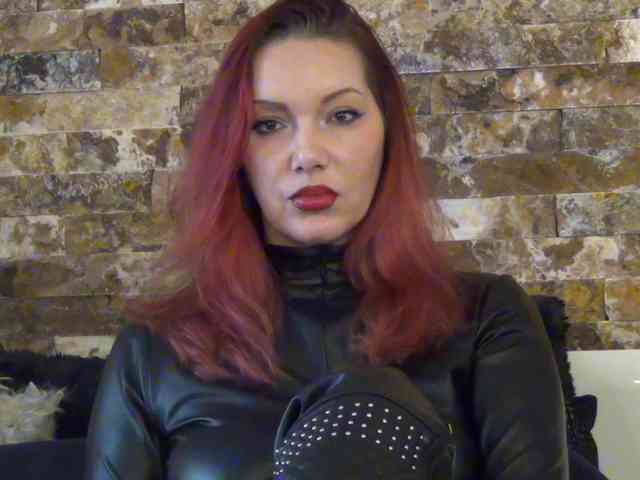 NicoleSinn Live Webcam on BongaCams