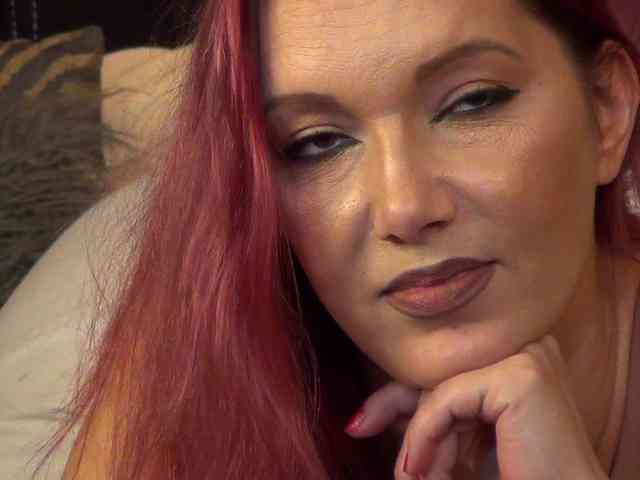 NicoleSinn webcam