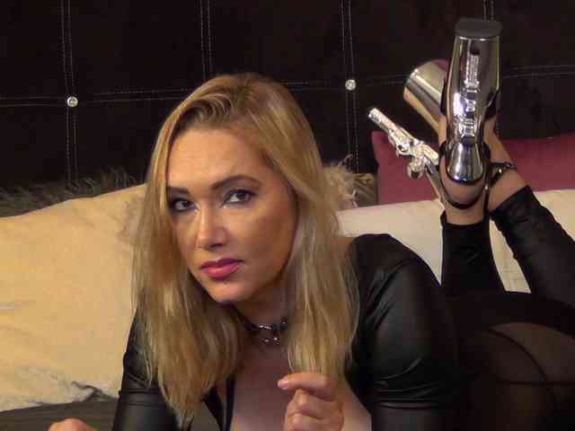 NicoleSinn webcam