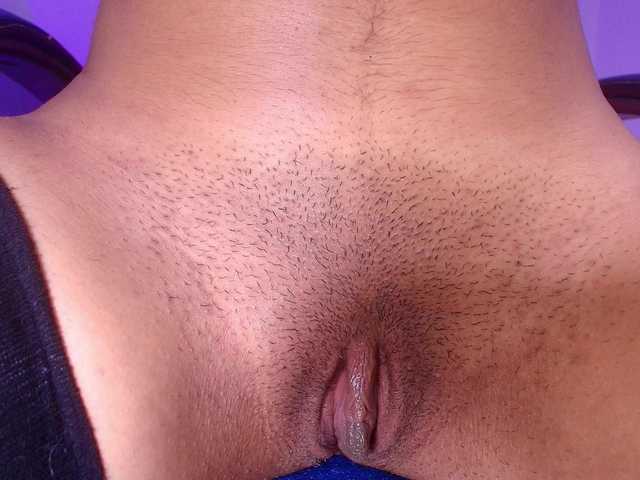 naomi-k's BongaCams show and profile