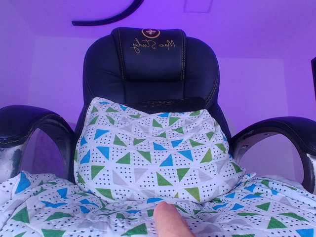 naomi-k's BongaCams show and profile