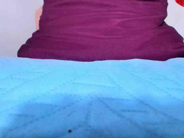 naomi-k webcam