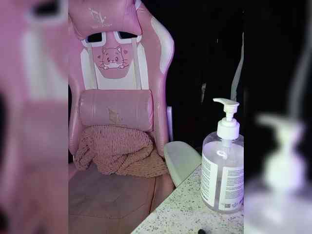 peku-keksy Live Webcam on BongaCams