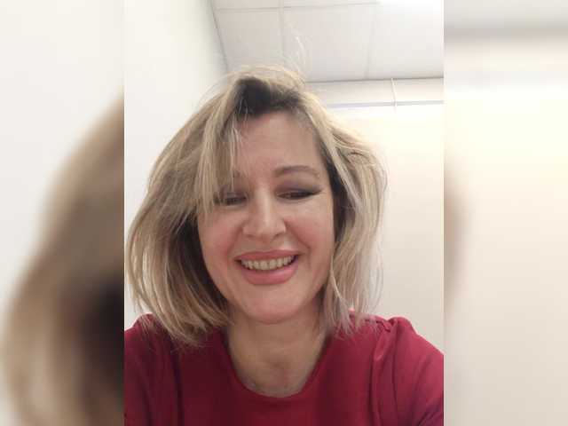 LagoonJoy's BongaCams show and profile