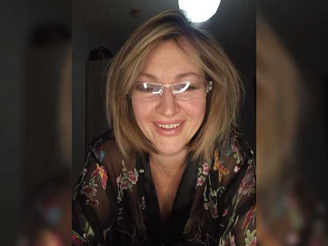 LagoonJoy's BongaCams show and profile