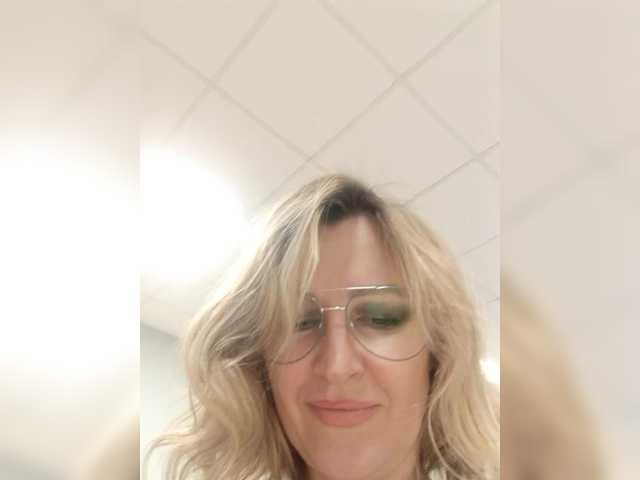 LagoonJoy's BongaCams show and profile