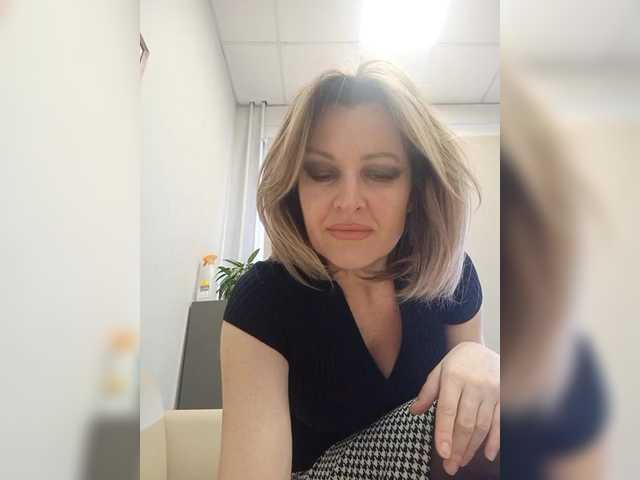 LagoonJoy's BongaCams show and profile