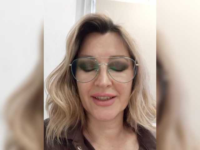 LagoonJoy's BongaCams show and profile