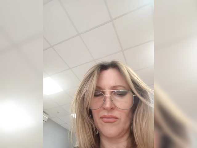 LagoonJoy's BongaCams show and profile