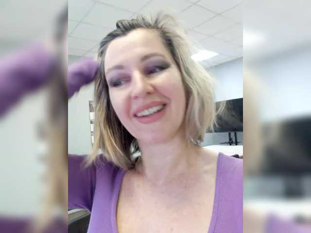 LagoonJoy's BongaCams show and profile