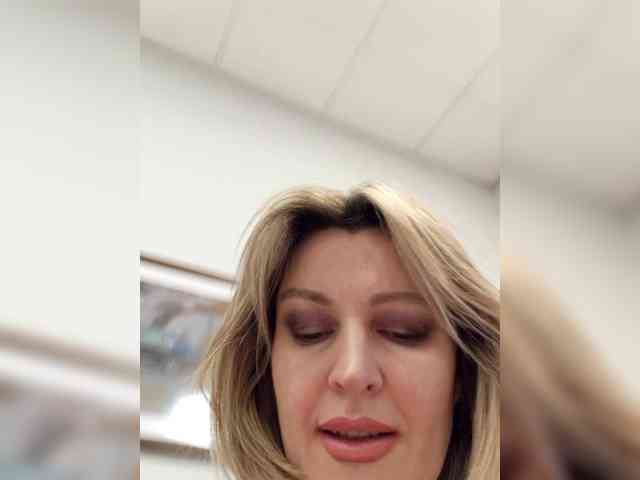 LagoonJoy Live Webcam on BongaCams