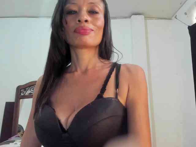 latinaStepStar webcam