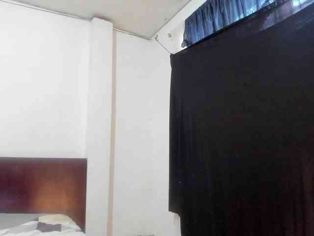 latinaStepStar webcam