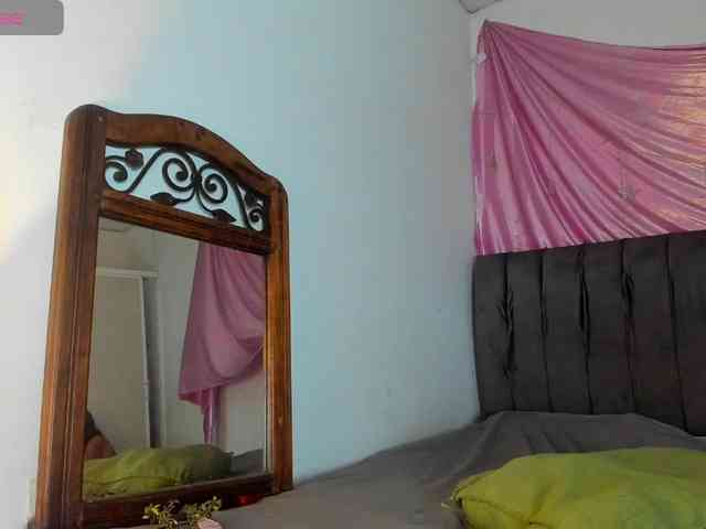 latinaStepStar webcam