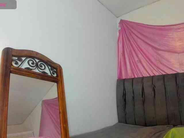 latinaStepStar webcam