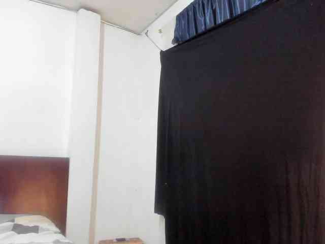 latinaStepStar webcam