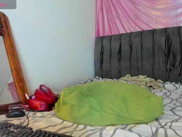 latinaStepStar webcam