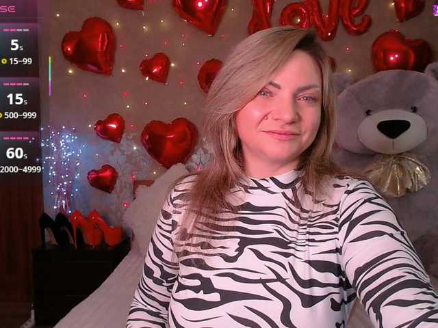 TerriLaxxx's BongaCams show and profile