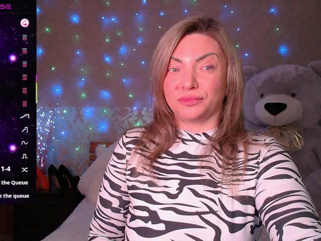 TerriLaxxx's BongaCams show and profile