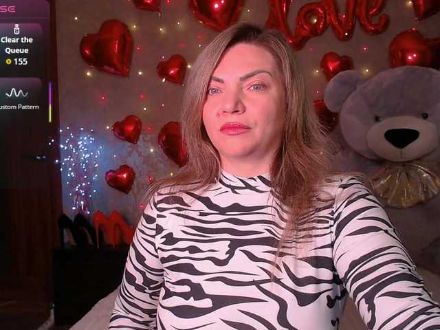 TerriLaxxx's BongaCams show and profile