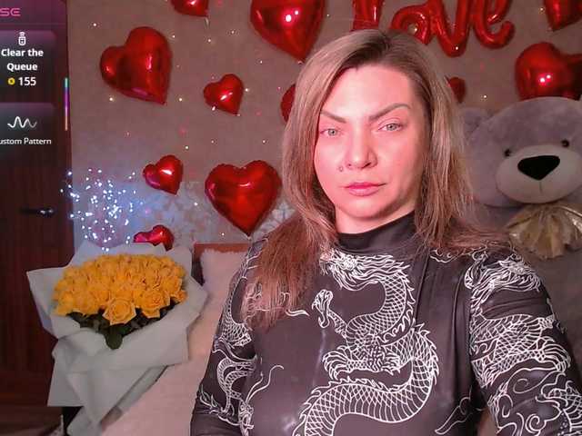 TerriLaxxx —  Hi guys! Welcome to my room! Read my menu! Let's get acquainted and have fun!