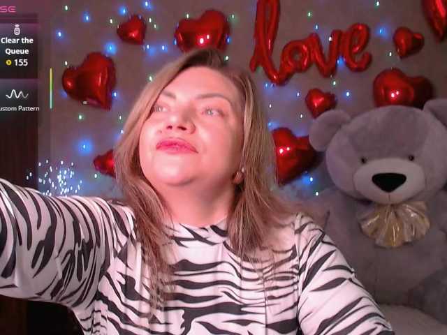 TerriLaxxx's BongaCams show and profile