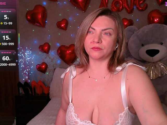 TerriLaxxx's BongaCams show and profile