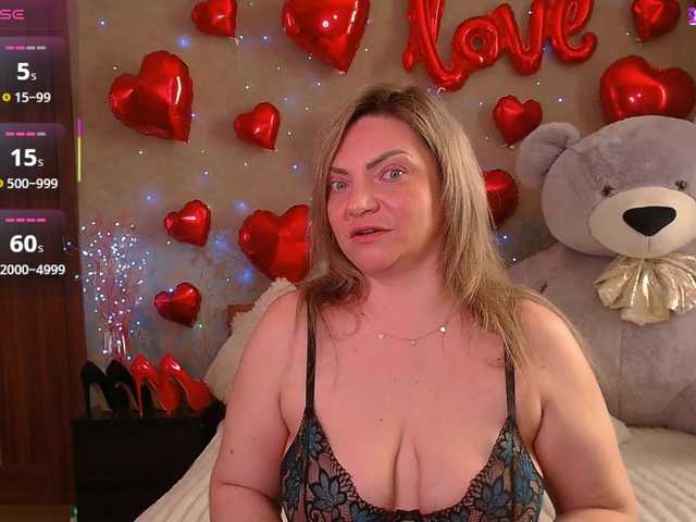 TerriLaxxx's BongaCams show and profile