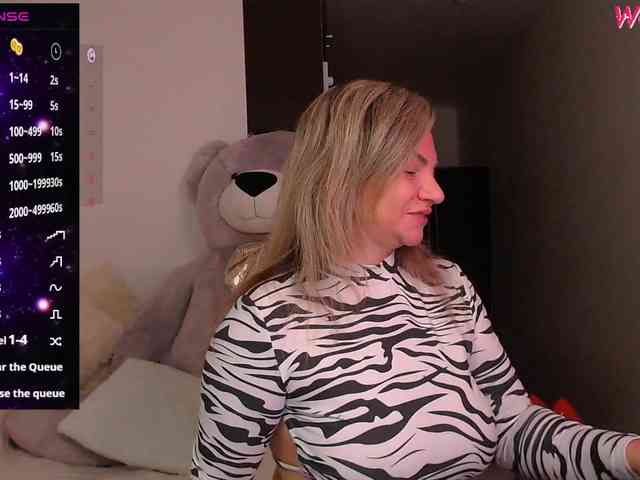 TerriLaxxx webcam