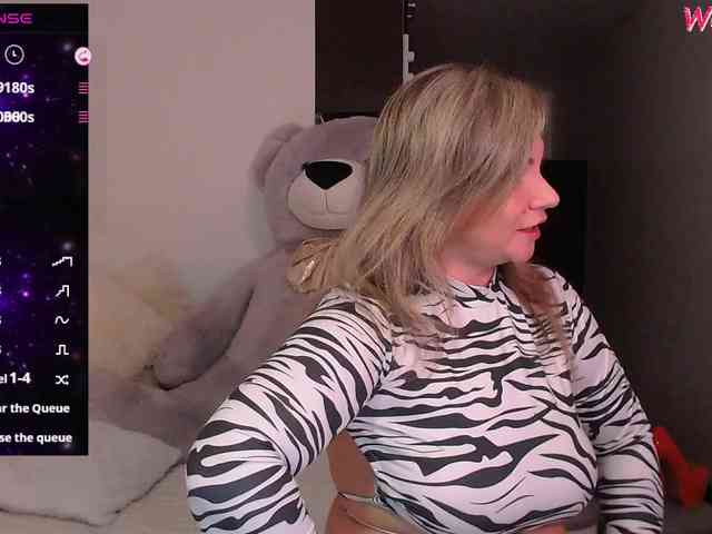 TerriLaxxx webcam