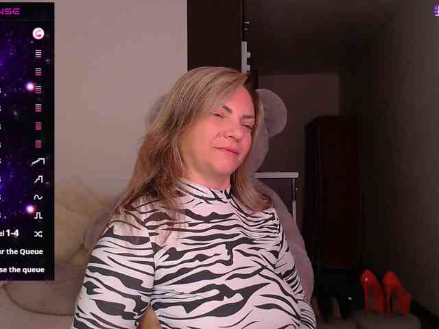 TerriLaxxx webcam