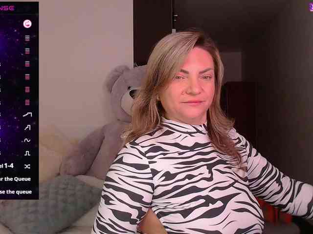 TerriLaxxx webcam