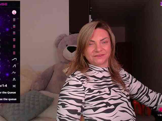 TerriLaxxx webcam