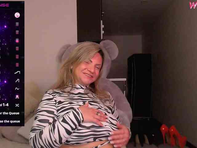 TerriLaxxx webcam