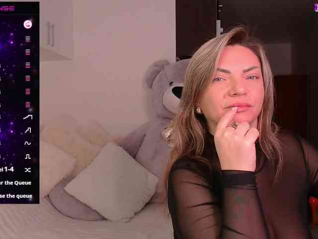 TerriLaxxx webcam