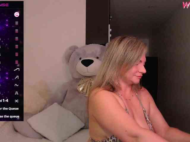 TerriLaxxx webcam