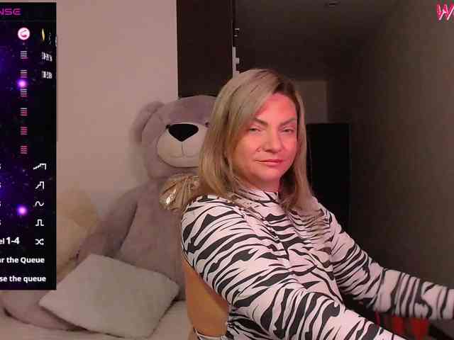TerriLaxxx webcam