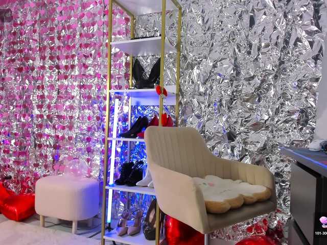 Ashley-Wow's BongaCams show and profile