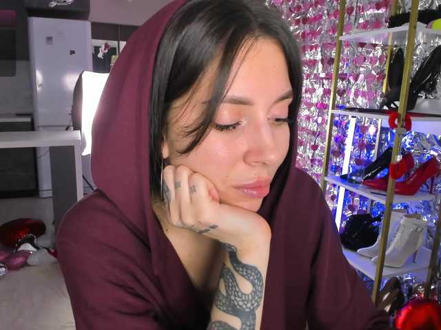 Ashley-Wow's BongaCams show and profile