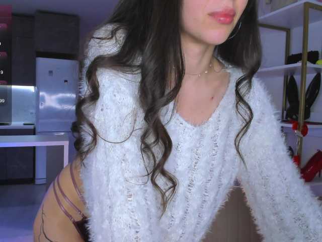 Ashley-Wow's BongaCams show and profile