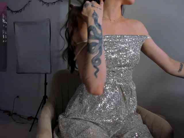 Ashley-Wow Ashley-Wow