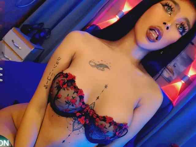 Angelasalsa Live Webcam on BongaCams
