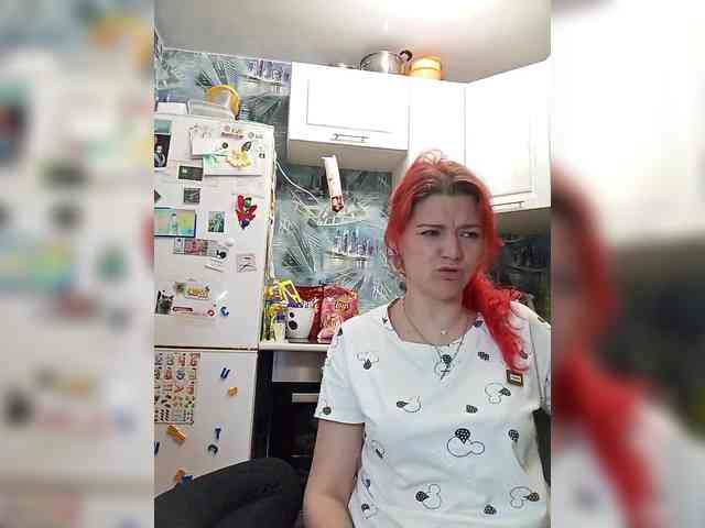 live chat nude Katriel