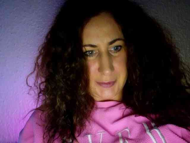 Cyrtlysue666666 webcam